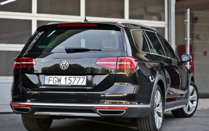 Volkswagen Passat cena 79900 przebieg: 221700, rok produkcji 2016 z Kłodawa małe 781